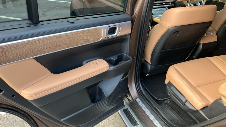 Hyundai SANTA FE 1.6 TGDi Plug-in Hybrid Ultimate 5dr 4WD Auto Estate